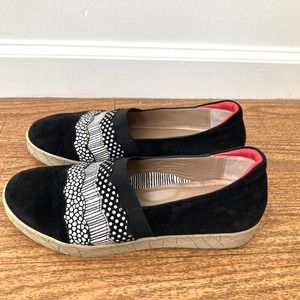 Beautifeel Dafni Black 3D Pebbles Women's Sneaker size 7